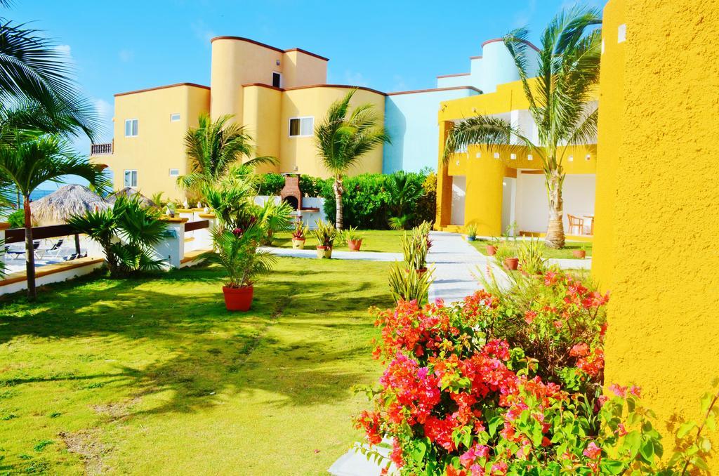 Arrecifes Suites ปัวร์โตโมเรลอส ภายนอก รูปภาพ