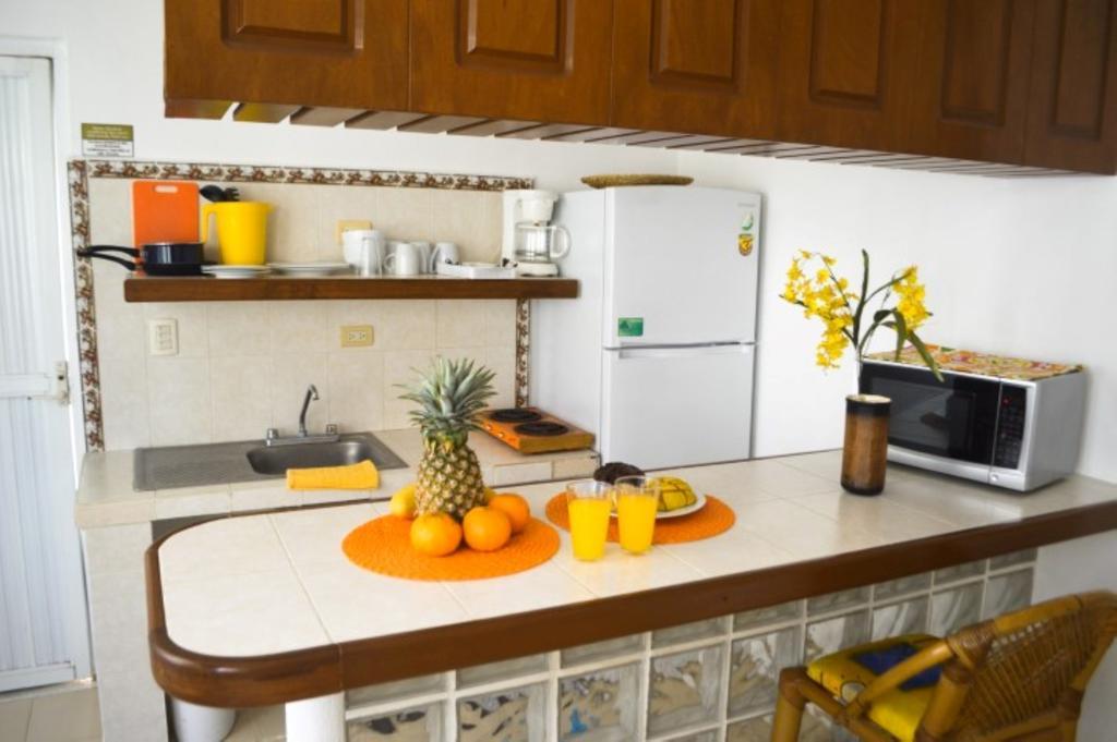 Arrecifes Suites ปัวร์โตโมเรลอส ภายนอก รูปภาพ